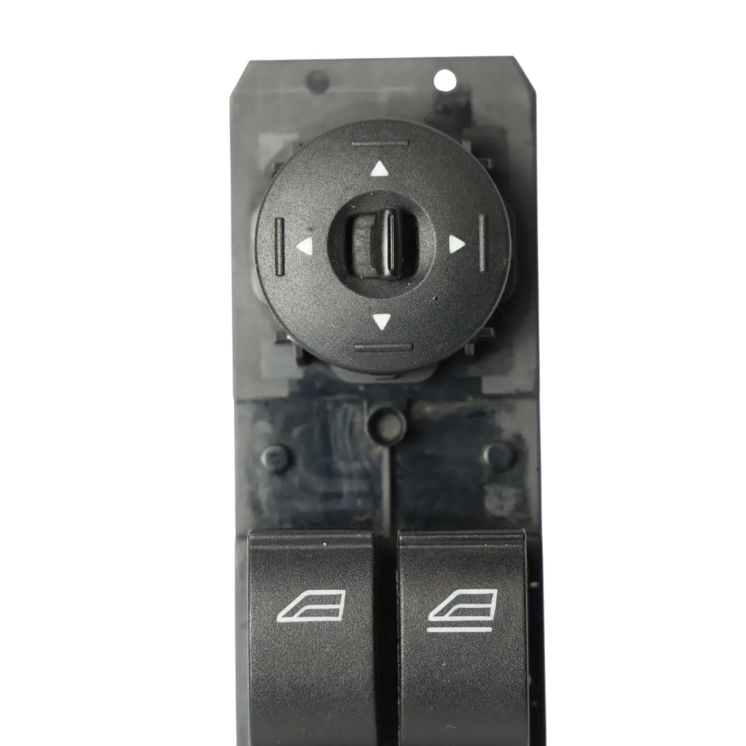 Mk3 Przełącznik Podnośnika Szyb Drzwi Kierowcy do Ford Focus o numerze AM5T-14A132-FA Ford Focus Mk3 Przełącznik Podnośnika Szyb Drzwi Kierowcy - SKU AM5T-14A132-FA - Numer Części AM5T-14A132-FA