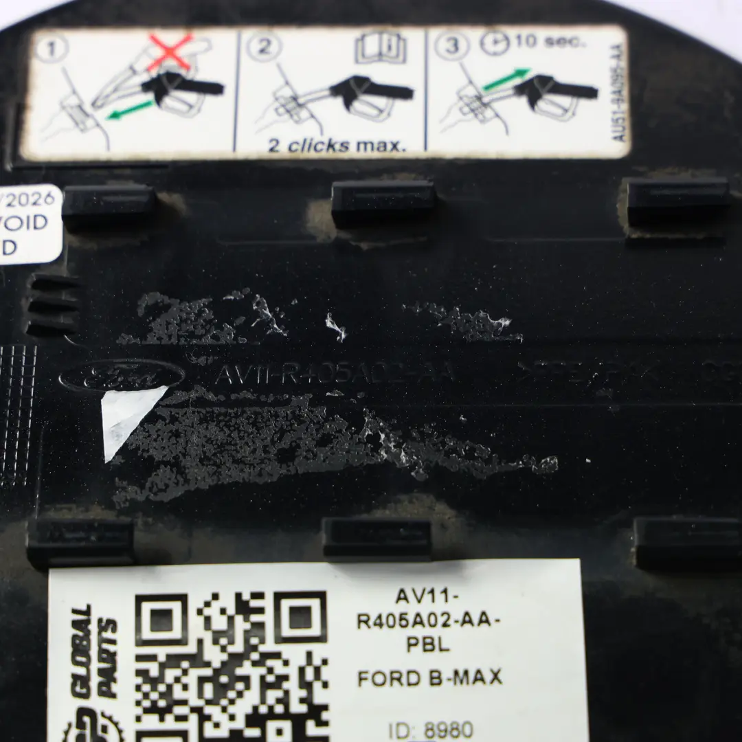 Tapa Del Depósito De Combustible Panther Black - D9 para Ford B-Max con número de pieza AV11-R405A02-AA Ford B-Max Tapa Del Depósito De Combustible Panther Black - D9 - SKU AV11-R405A02-AA-PBL - Número de pieza AV11-R405A02-AA
