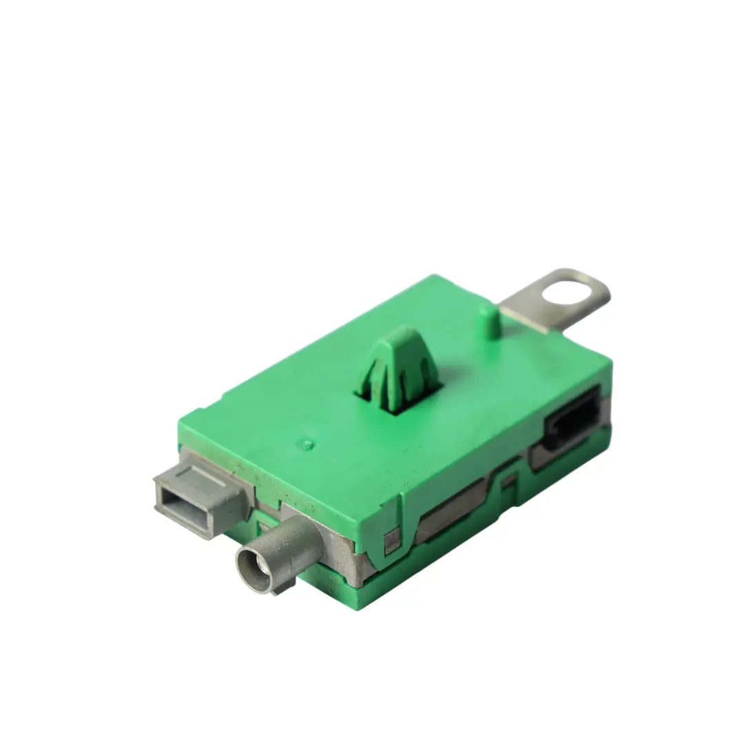 Ford Fiesta Mk7 Roof Antenna Aerial Amplifier Module - SKU BA6T-18C847-AB - Part number BA6T-18C847-AB