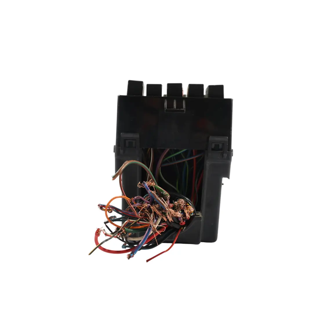 Fuse Relay Box 3.0 V6 Diesel to Land Rover Discovery 4 L319 with Part number BH22-14290-ARB Land Rover Discovery 4 L319 Fuse Relay Box 3.0 V6 Diesel - SKU RHD-BH22-14290-ARB - Part number BH22-14290-ARB