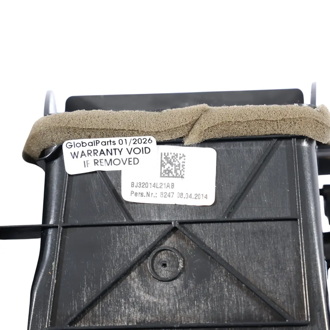 Dashboard Center Air Vent BJ32014L21AB to Range Rover Evoque L538 with Part number BJ32-014L21-AB Range Rover Evoque L538 Dashboard Center Air Vent BJ32014L21AB - SKU BJ32-014L21-AB - Part number BJ32-014L21-AB