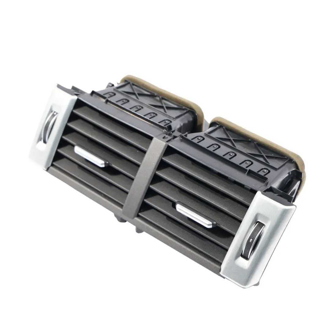 Wlot Powietrza Konsoli Nawiew Środek BJ32014L21AB do Range Rover Evoque L538 o numerze BJ32-014L21-AB Range Rover Evoque L538 Wlot Powietrza Konsoli Nawiew Środek BJ32014L21AB - SKU BJ32-014L21-AB - Numer Części BJ32-014L21-AB