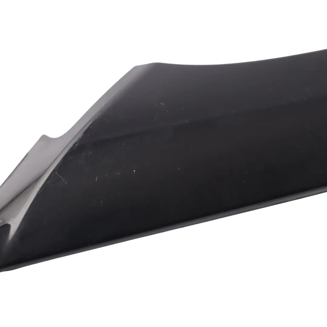 Embellecedor Pilar A Derecho Negro BJ32025A52AG para Range Rover Evoque L538 con número de pieza BJ32-025A52-AG Range Rover Evoque L538 Embellecedor Pilar A Derecho Negro BJ32025A52AG - SKU BJ32-025A52-AG - Número de pieza BJ32-025A52-AG