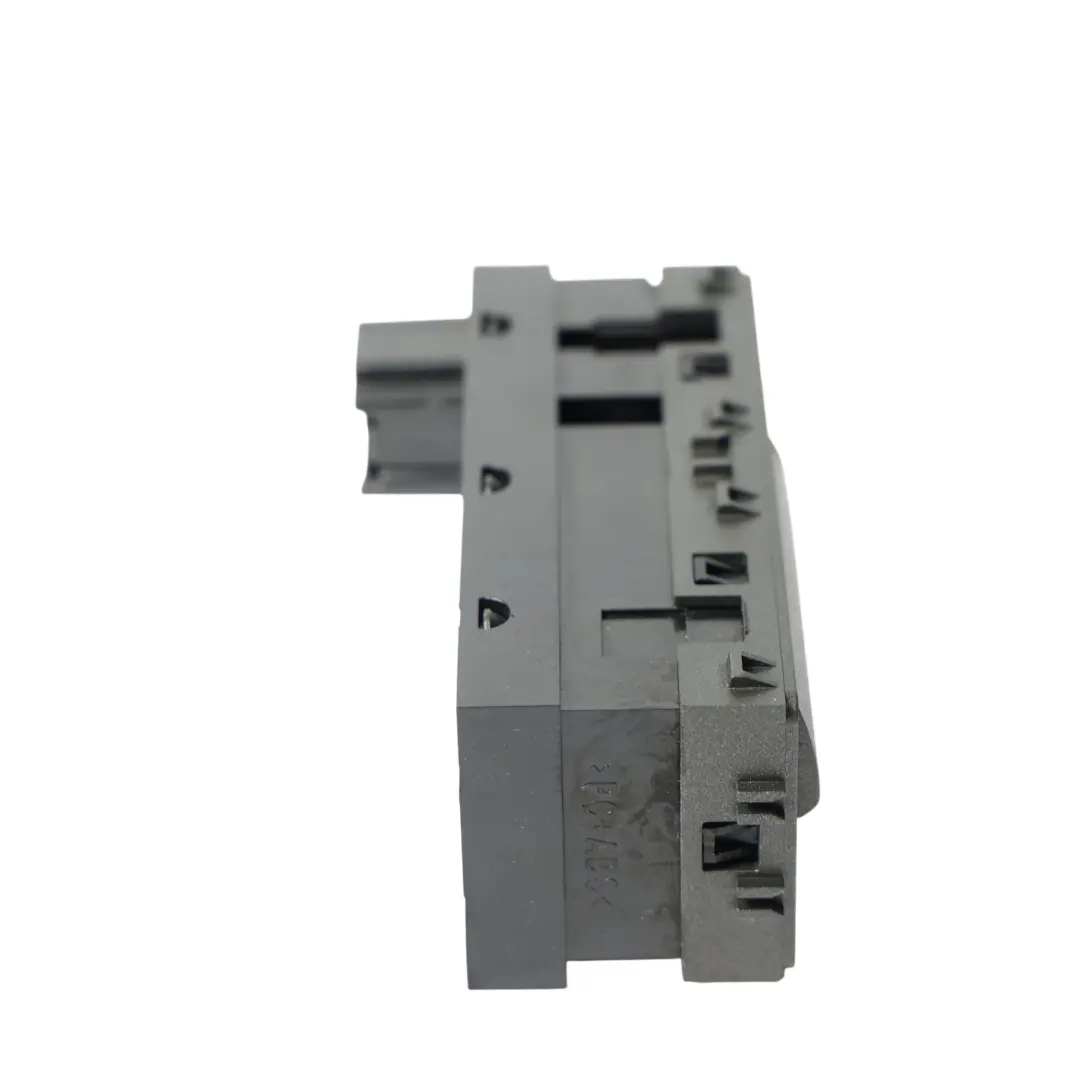 Przełącznik Klapy Bagażnika Świateł do Range Rover L538 o numerze BJ32-11654-BB Range Rover L538 Przełącznik Klapy Bagażnika Świateł - SKU BJ32-11654-BB - Numer Części BJ32-11654-BB