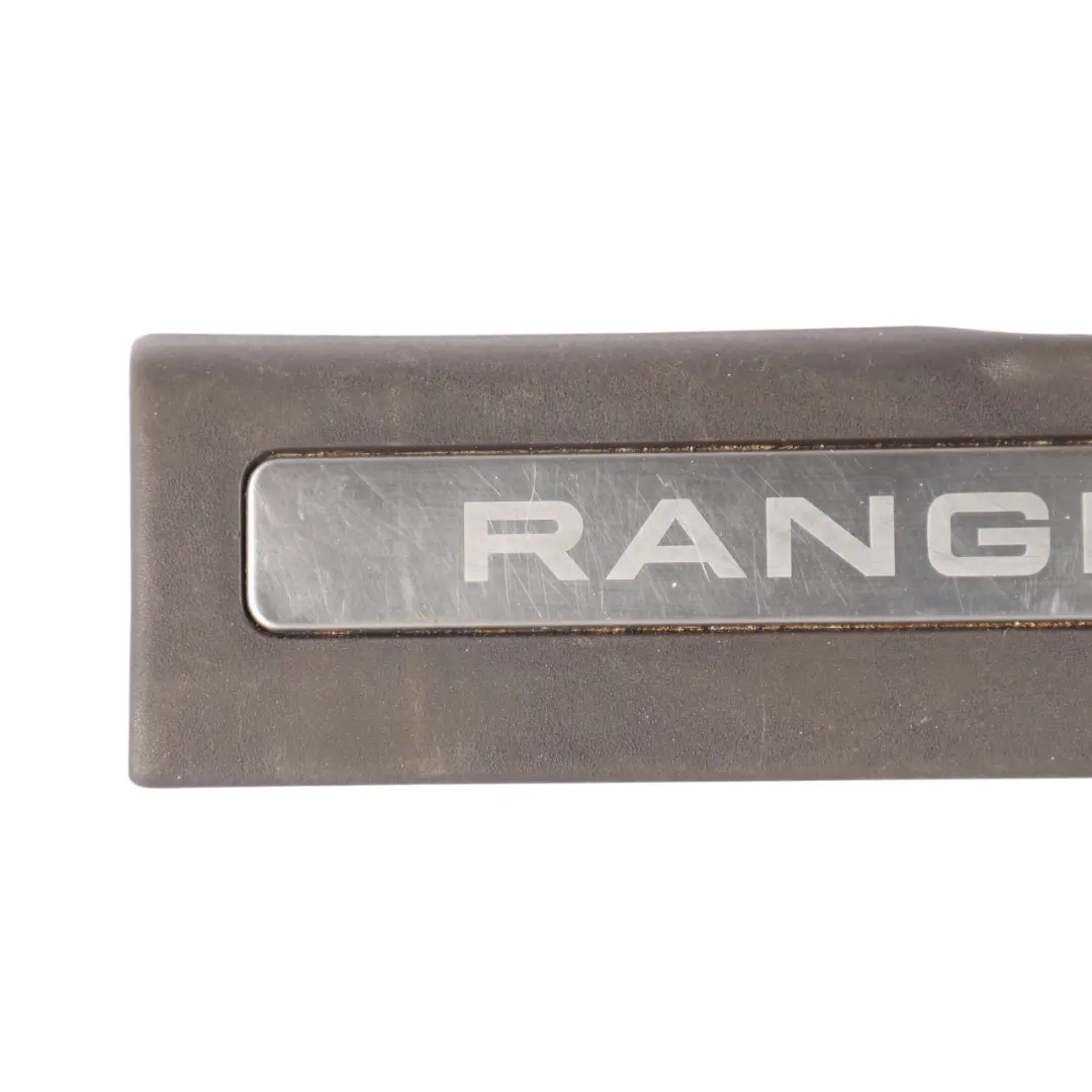 Moulure Entrée Porte Avant Gauche pour Range Rover Evoque L538 à propos du numéro de pièce BJ32-13201-ADW Range Rover Evoque L538 Moulure Entrée Porte Avant Gauche - SKU BJ32-13201-ADW - Numéro de pièce BJ32-13201-ADW