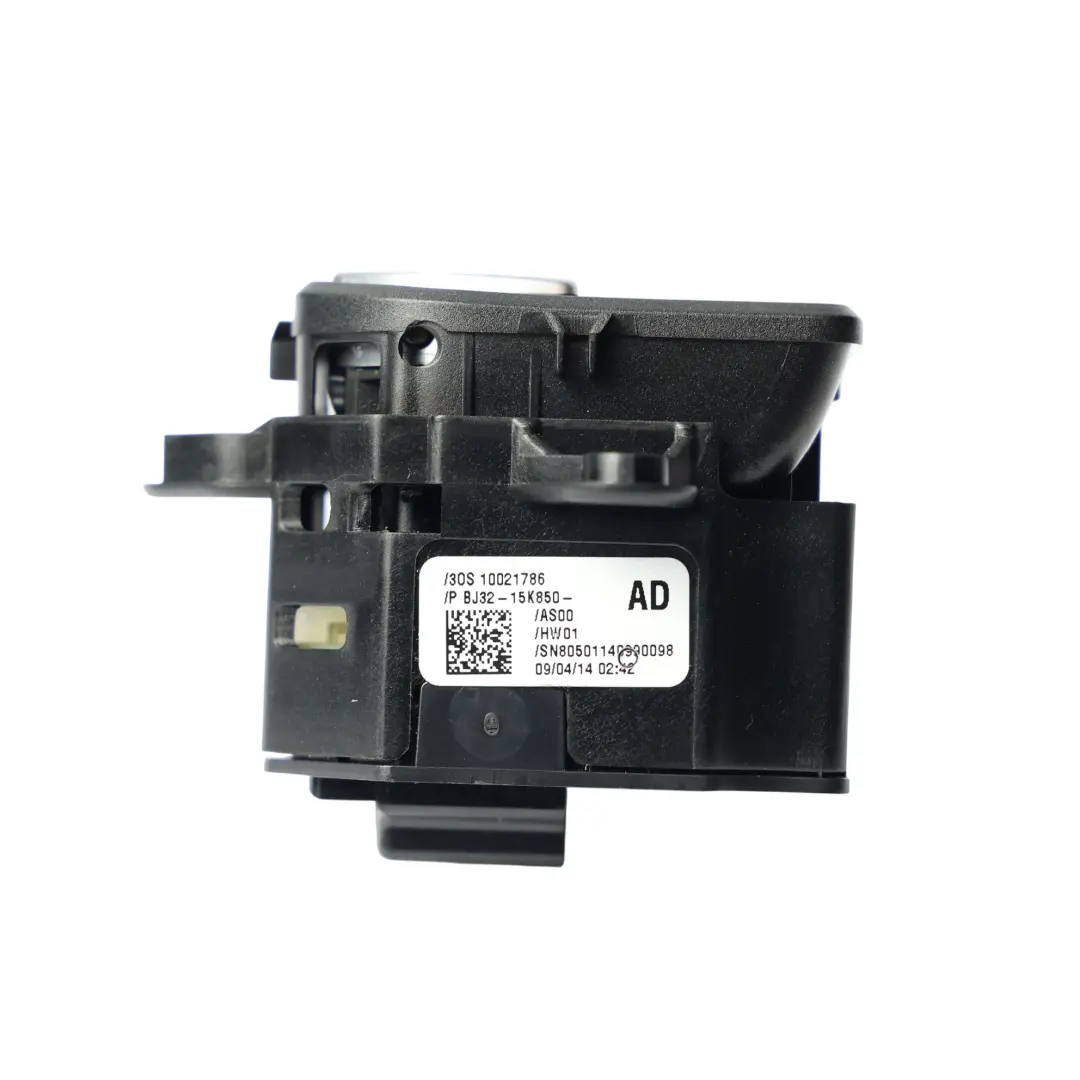 Unidad Interruptor Freno Estacionamiento para Range Rover Evoque L538 con número de pieza BJ32-15K850-AD Range Rover Evoque L538 Unidad Interruptor Freno Estacionamiento - SKU BJ32-15K850-AD - Número de pieza BJ32-15K850-AD