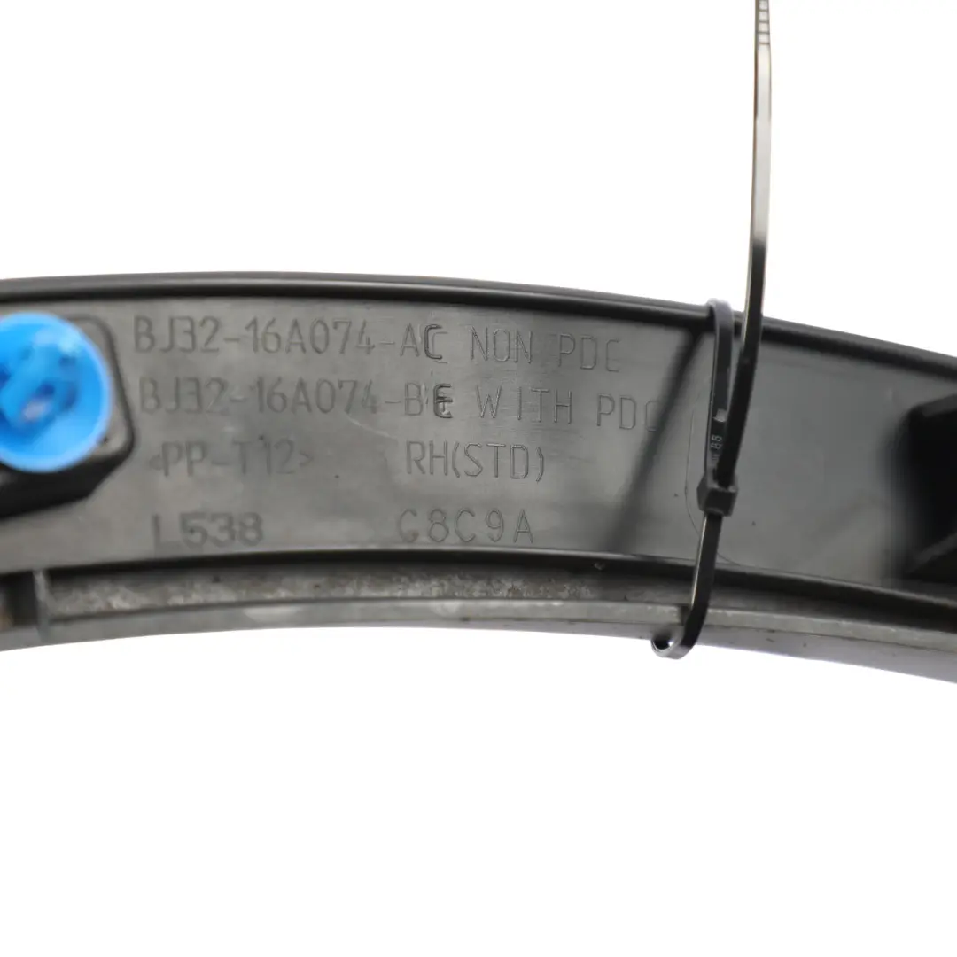 Listwa Błotnika Prawy Przód BJ32-290E23-AG do Range Rover Evoque L538 o numerze BJ32-16A074-AC Range Rover Evoque L538 Listwa Błotnika Prawy Przód BJ32-290E23-AG - SKU BJ32-16A074-AC - Numer Części BJ32-16A074-AC