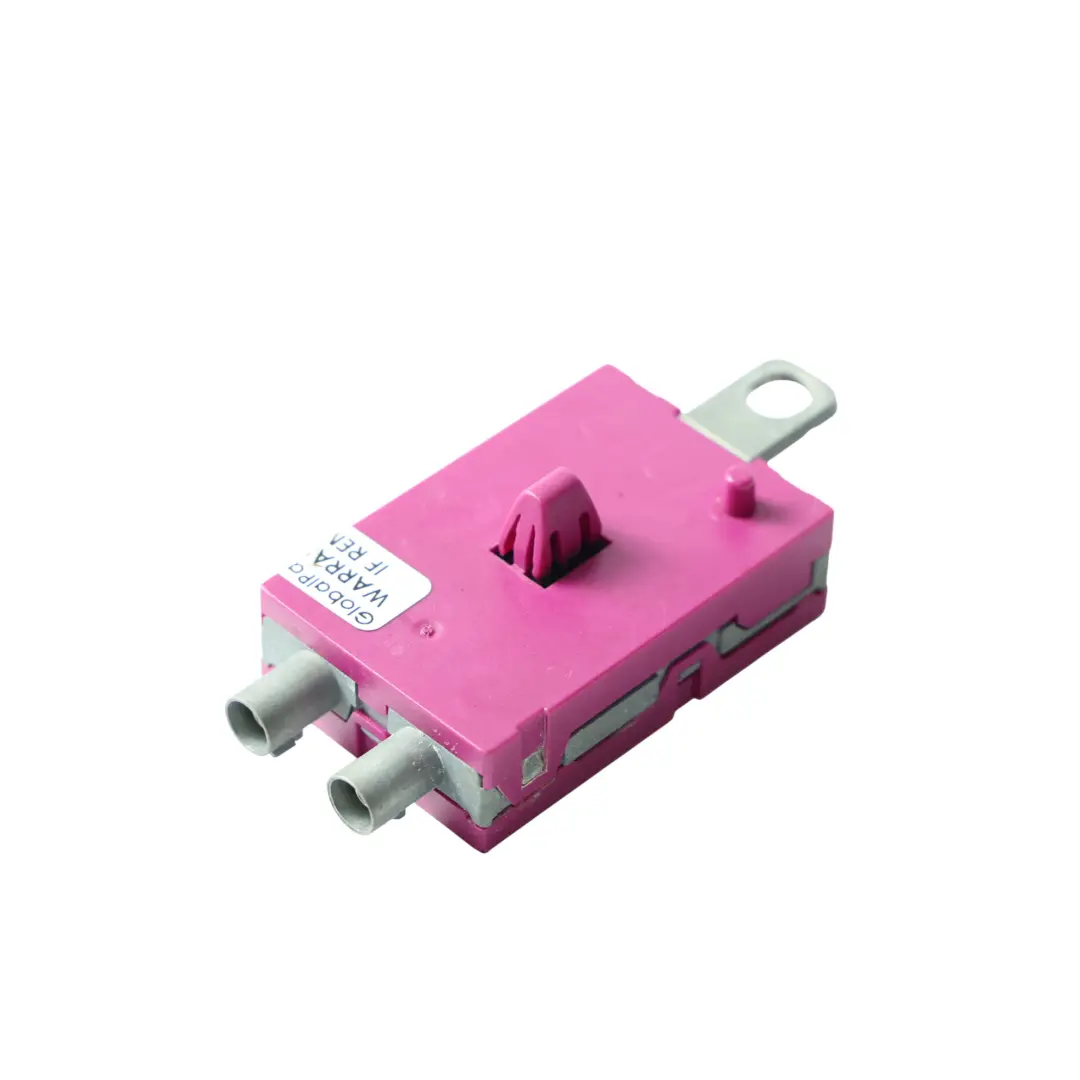 Amplifier Aerial Receiver Unit Right O/S Lower to Range Rover L405 with Part number BJ32-19G255-CA Range Rover L405 Amplifier Aerial Receiver Unit Right O/S Lower - SKU BJ32-19G255-CA - Part number BJ32-19G255-CA