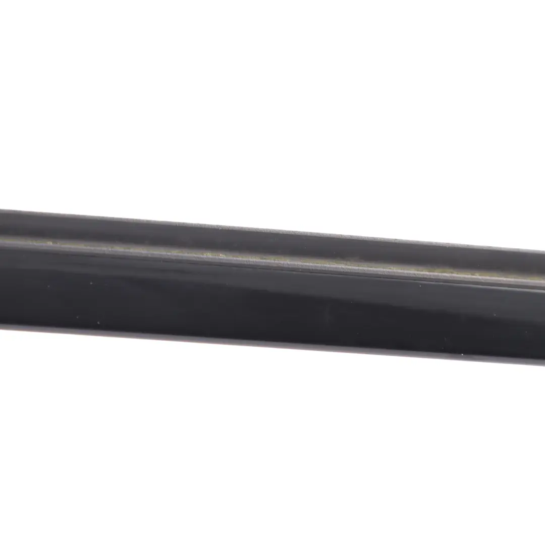 Modanatura Finestrino Anteriore Sinistra per Range Rover Evoque L538 con numero di parte BJ32-208A97-A Range Rover Evoque L538 Modanatura Finestrino Anteriore Sinistra - SKU BJ32-208A97-A - Numero di parte BJ32-208A97-A