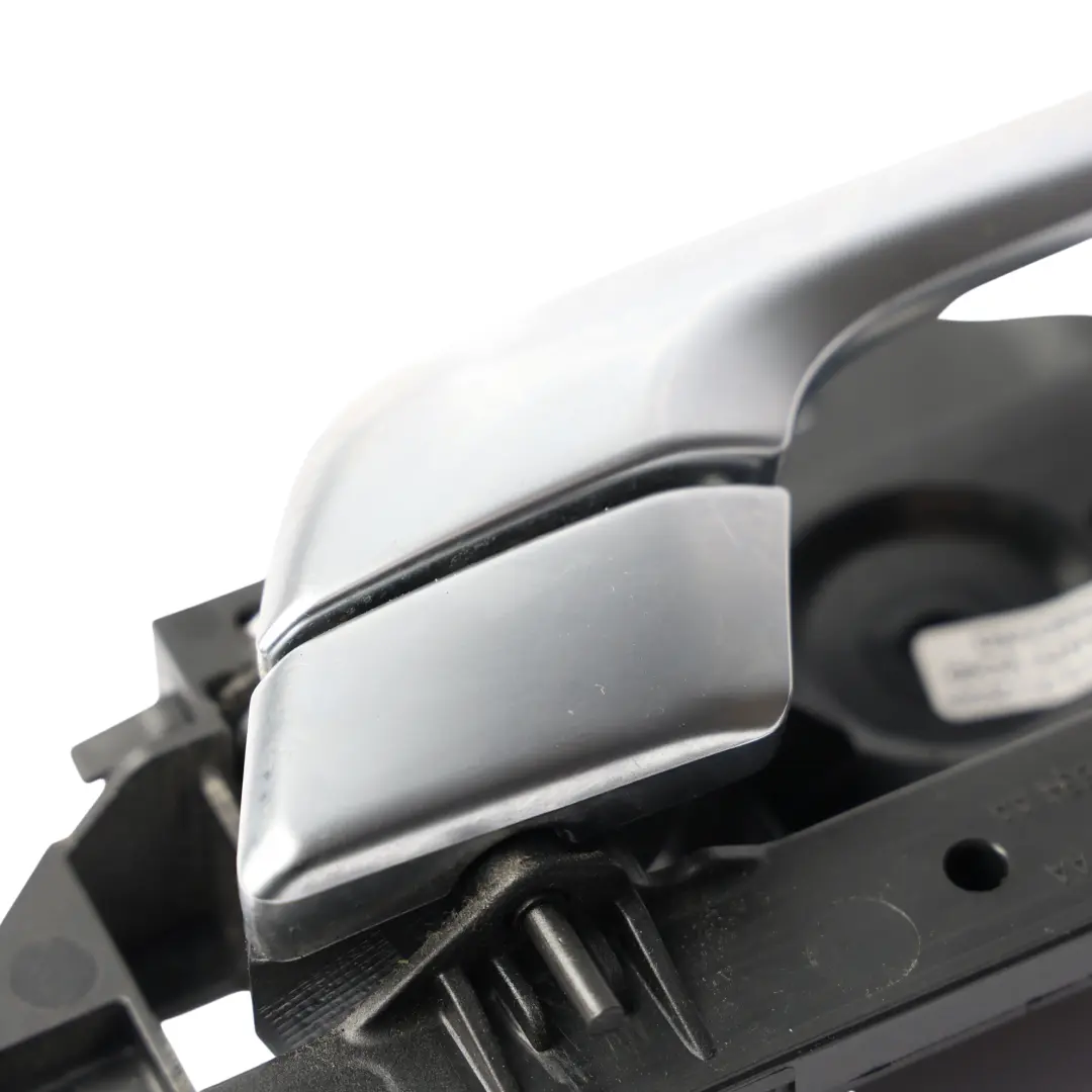 Tirador Interior Puerta Trasera Derecha BJ32-266B34-AA para Range Rover Evoque L538 con número de pieza BJ32-22600-AA Range Rover Evoque L538 Tirador Interior Puerta Trasera Derecha BJ32-266B34-AA - SKU BJ32-22600-AA - Número de pieza BJ32-22600-AA