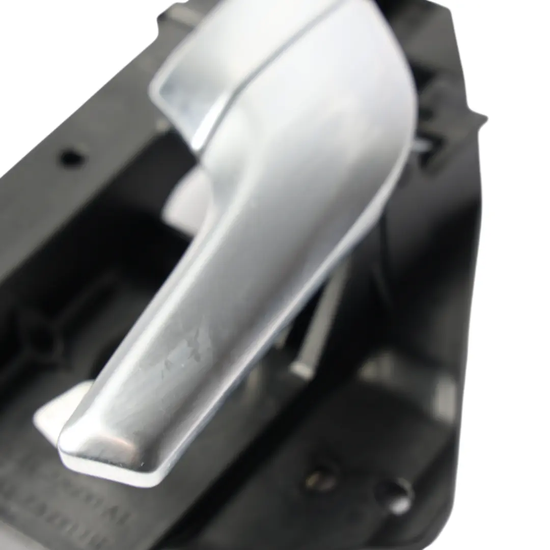 Tirador Interior Puerta Trasera Derecha BJ32-266B34-AA para Range Rover Evoque L538 con número de pieza BJ32-22600-AA Range Rover Evoque L538 Tirador Interior Puerta Trasera Derecha BJ32-266B34-AA - SKU BJ32-22600-AA - Número de pieza BJ32-22600-AA