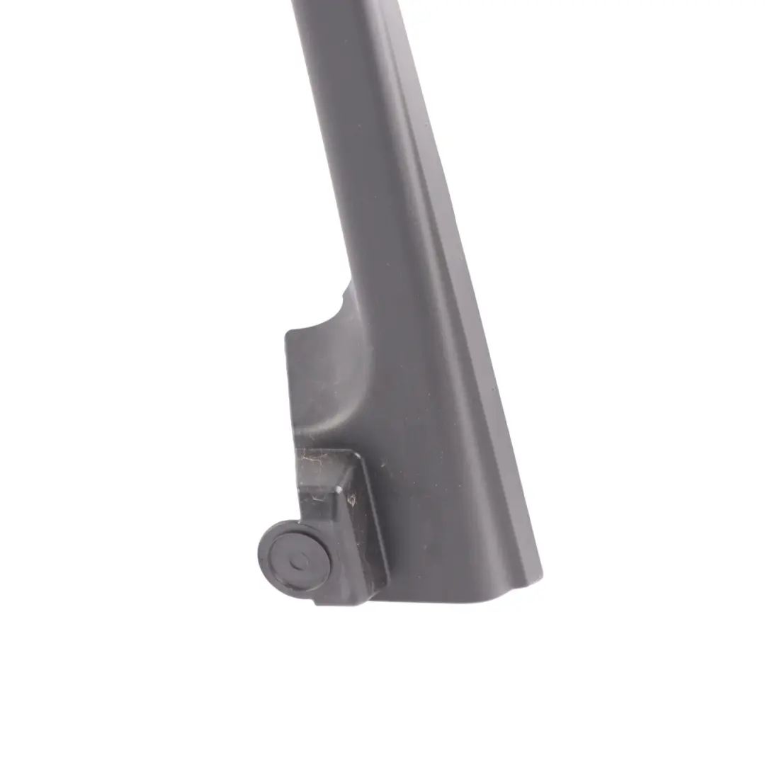 Range Rover L538 Garniture Intérieure Vitre Porte Arrière Gauche BJ32-25515-A - SKU LR027231 - Numéro de pièce LR027231