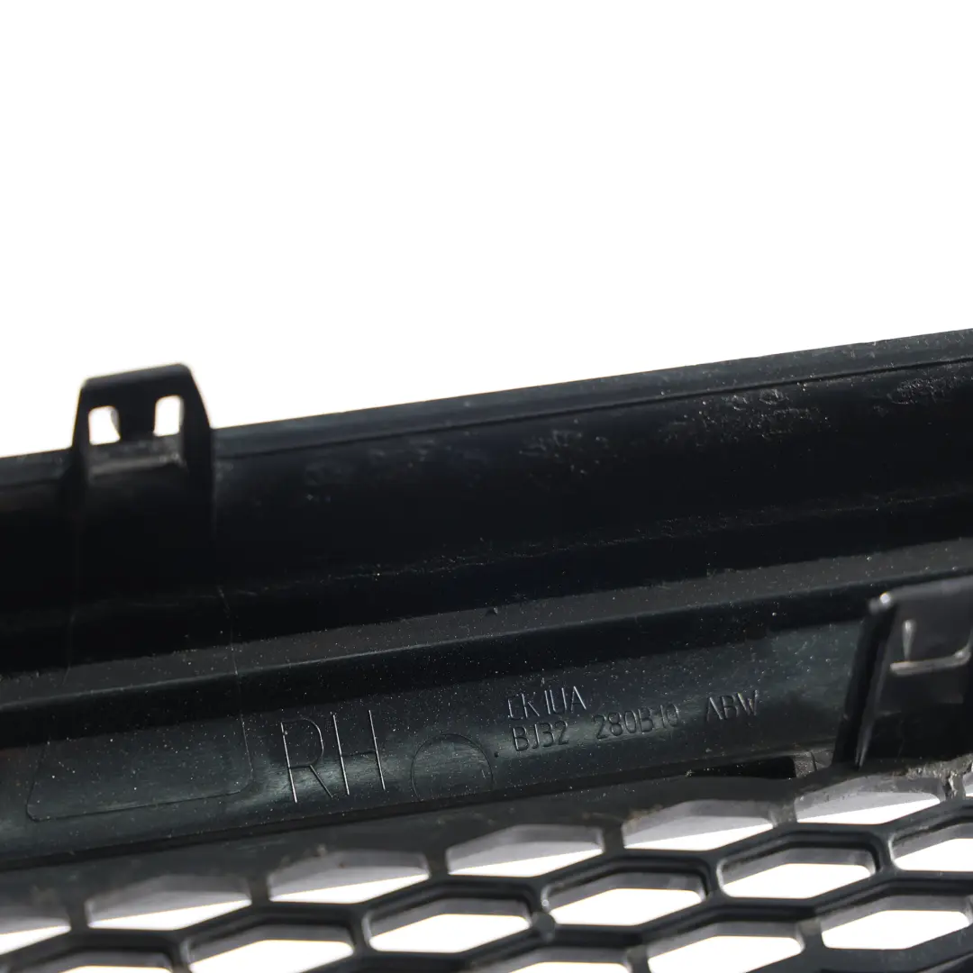 Range Rover Evoque L538 Panneau GarnitureAile Avant Droite - SKU BJ32-280B10-ABW - Numéro de pièce BJ32-280B10-ABW