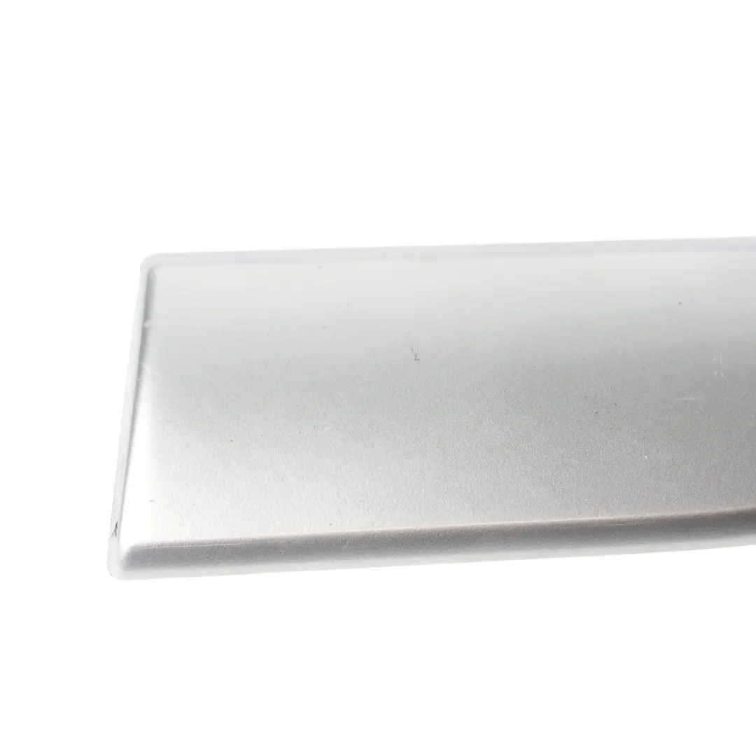 Moldura Puerta Delantera Izquierda para Range Rover Evoque L538 con número de pieza BJ32-29427-ADW Range Rover Evoque L538 Moldura Puerta Delantera Izquierda - SKU BJ32-29427-ADW - Número de pieza BJ32-29427-ADW