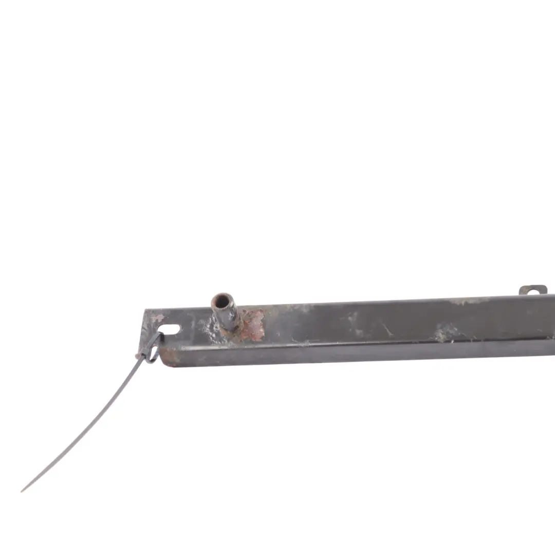 Supporto Superiore Radiatore per Land Rover Discovery Sport L550 con numero di parte BJ32-8B359-AB Land Rover Discovery Sport L550 Supporto Superiore Radiatore - SKU BJ32-8B359-AB - Numero di parte BJ32-8B359-AB