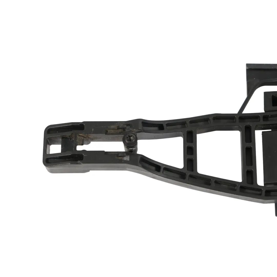 Türgriffsockel Vorne Rechts Halterung für Ford Transit Custom mit Teilenummer BK21-V224A36-AD Ford Transit Custom Türgriffsockel Vorne Rechts Halterung - SKU BK21-V224A36-AD - Teilenummer BK21-V224A36-AD