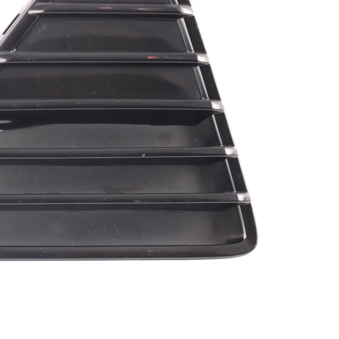 Fokus MK3 Front Bumper Grille Centre Trim Cover Vent to Ford with Part number BM51-17K946-C Ford Fokus MK3 Front Bumper Grille Centre Trim Cover Vent - SKU BM51-17K946-C - Part number BM51-17K946-C