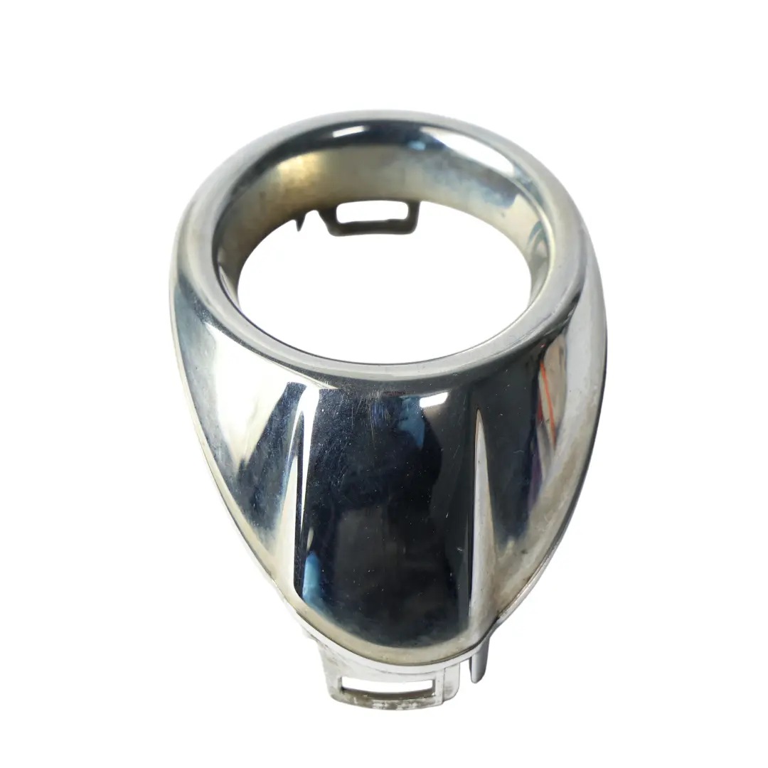 Mk3 Światło Przeciwmgielne Ramka Halogenu Prawy do Ford Focus o numerze BM51-19952-C Ford Focus Mk3 Światło Przeciwmgielne Ramka Halogenu Prawy - SKU BM51-19952-C - Numer Części BM51-19952-C