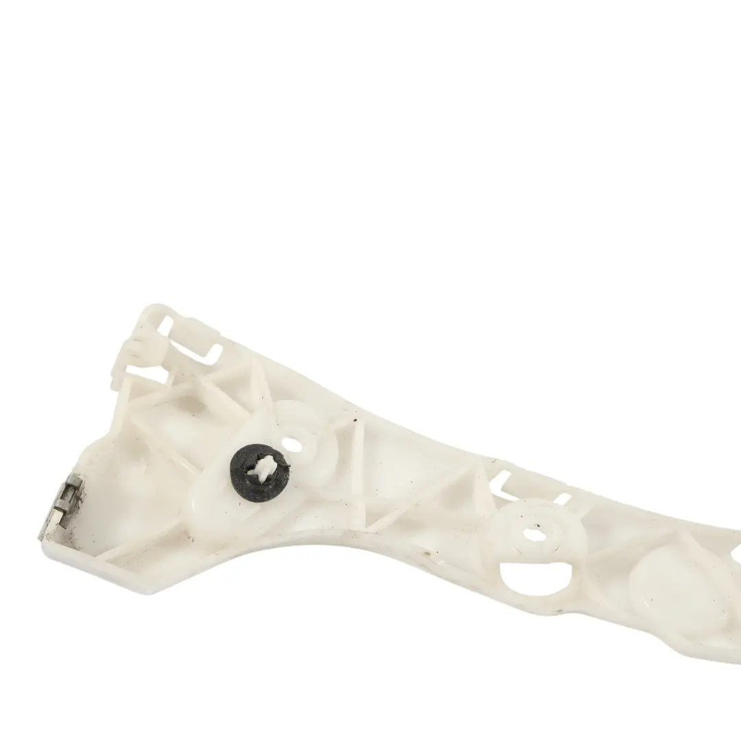 Ford Focus Mk3 Soporte Parachoques Trasero Derecho - SKU BM51-A17E850-AG - Número de pieza BM51-A17E850-AG