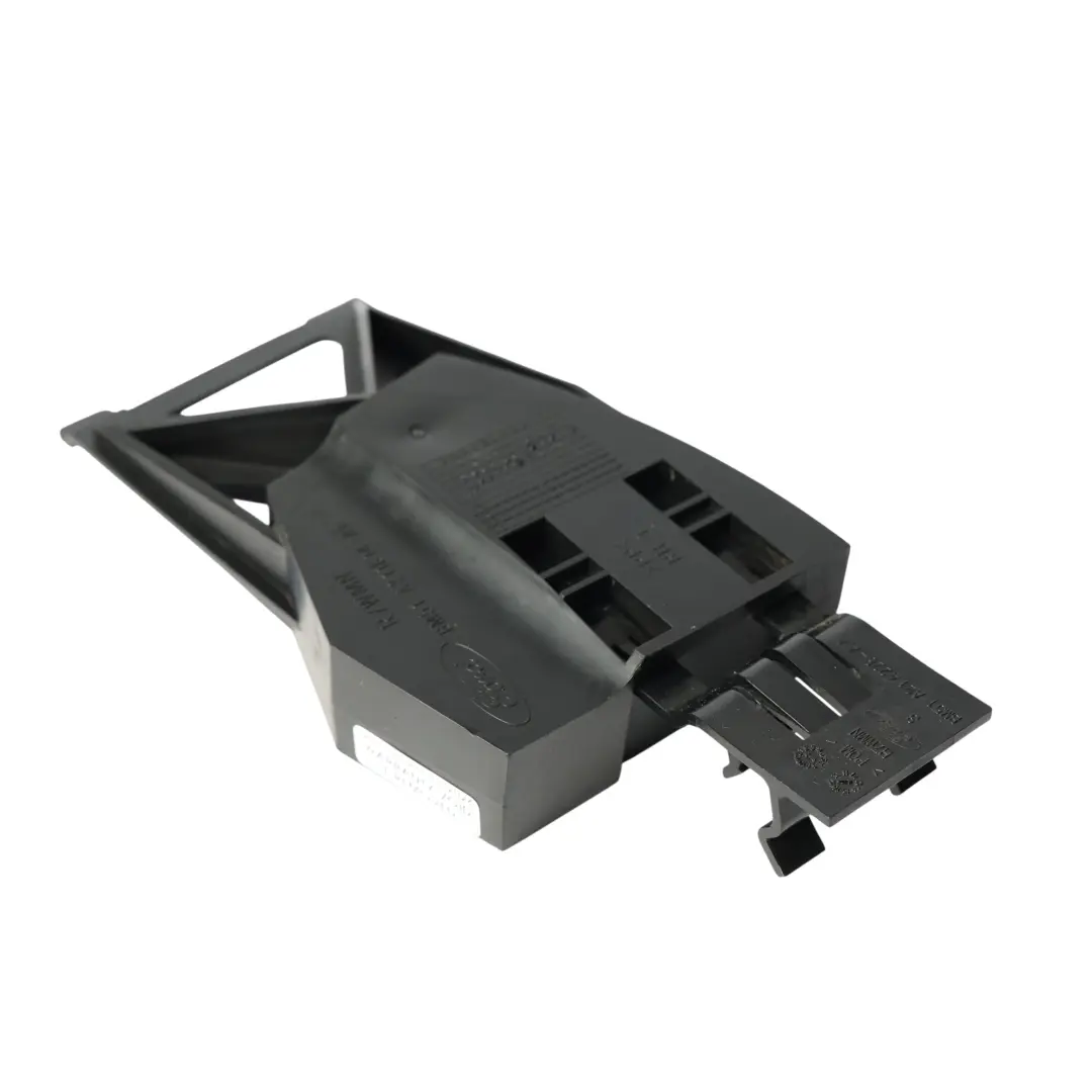 Mk3 Inside Door Trim Clip Front Right O/S to Ford Focus with Part number BM51-A211B14-AE Ford Focus Mk3 Inside Door Trim Clip Front Right O/S - SKU BM51-A211B14-AE - Part number BM51-A211B14-AE