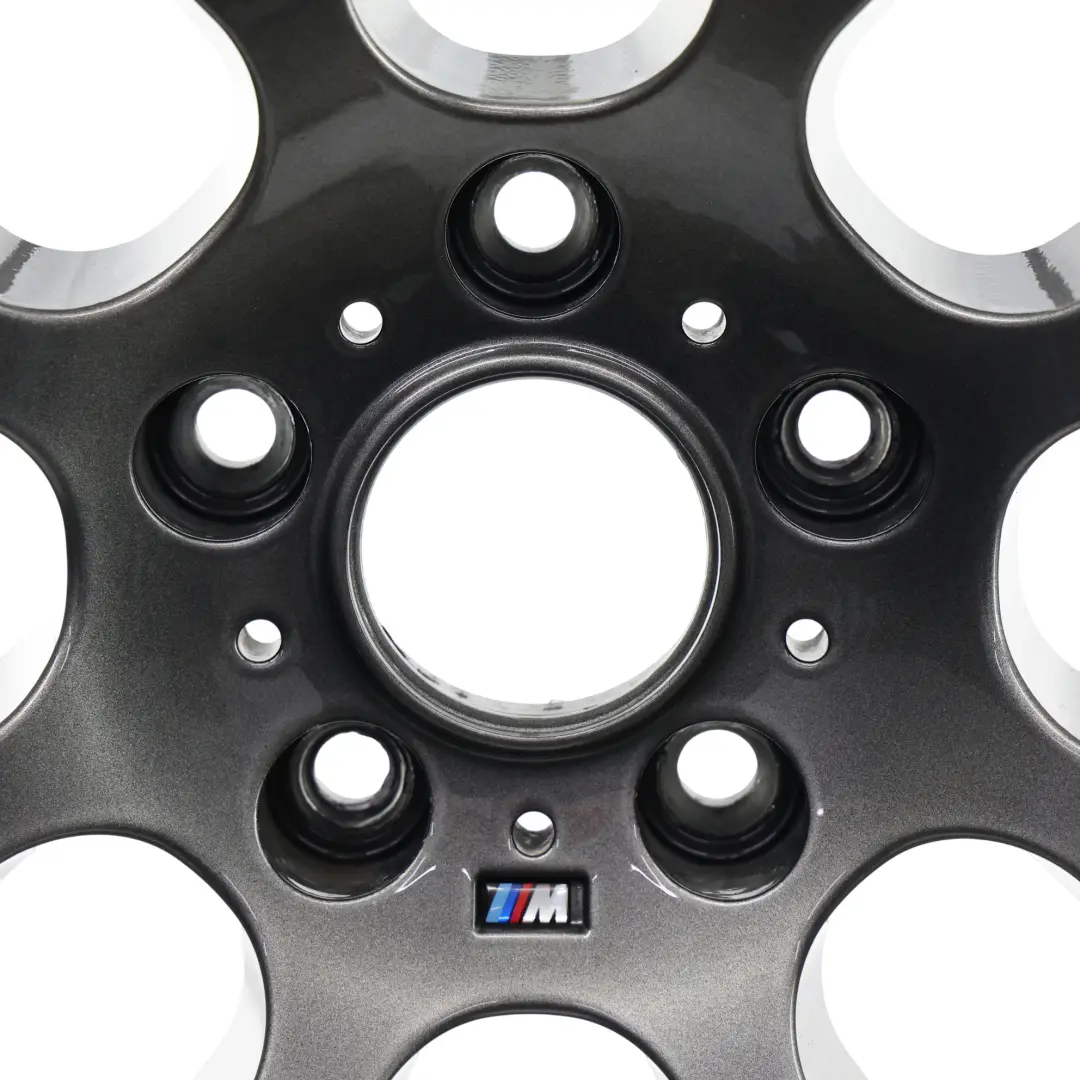 Cerchio Grigio In Lega VIA 18 8J ET:38 per BMW con numero di parte BMW-VIA-18 BMW Cerchio Grigio In Lega VIA 18 8J ET:38 - SKU BMW-VIA-18-7 - Numero di parte BMW-VIA-18