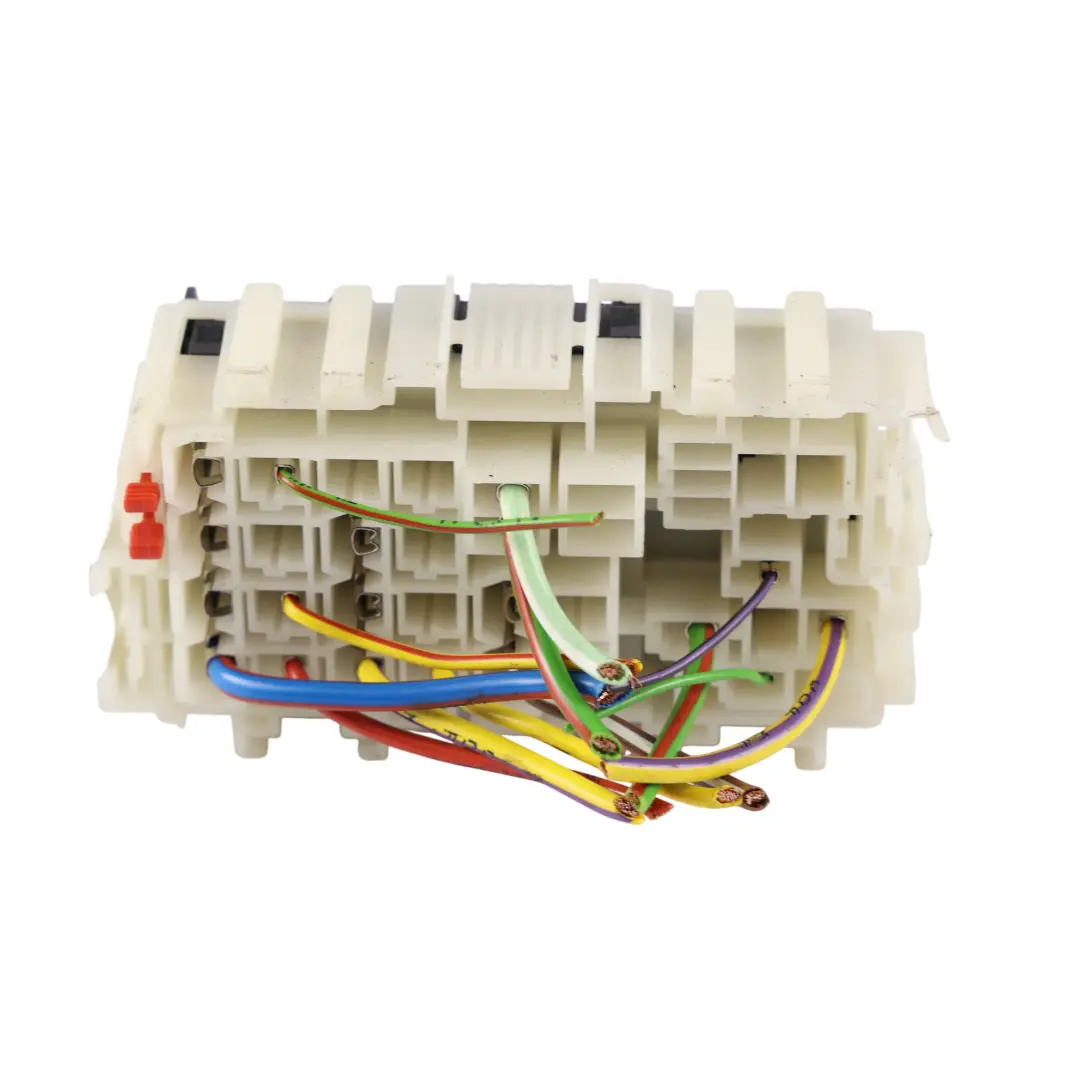 Fuse Relay Box to Land Rover Discovery Sport L550 with Part number BS7T-14K131-AA Land Rover Discovery Sport L550 Fuse Relay Box - SKU BS7T-14K131-AA - Part number BS7T-14K131-AA