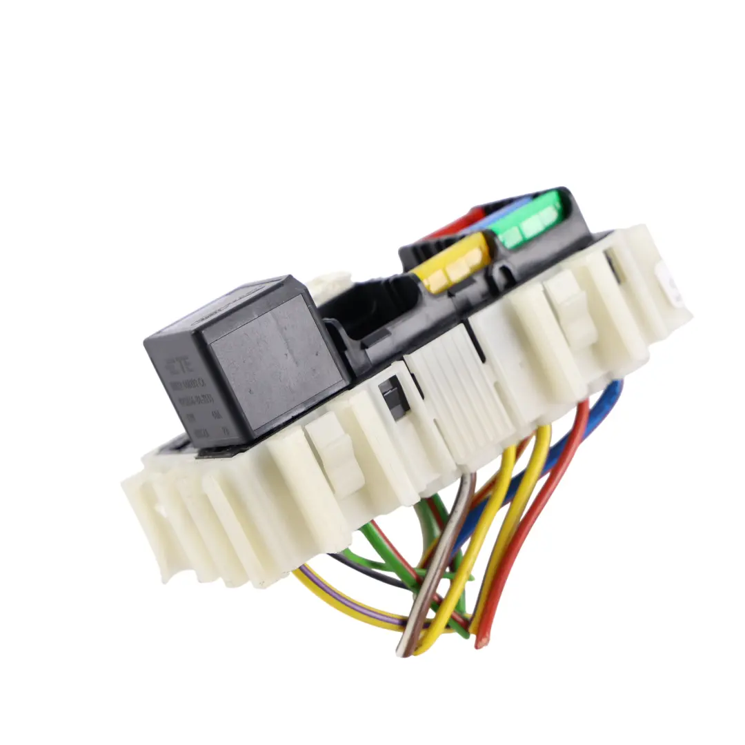 Fuse Relay Box to Land Rover Discovery Sport L550 with Part number BS7T-14K131-AA Land Rover Discovery Sport L550 Fuse Relay Box - SKU BS7T-14K131-AA - Part number BS7T-14K131-AA