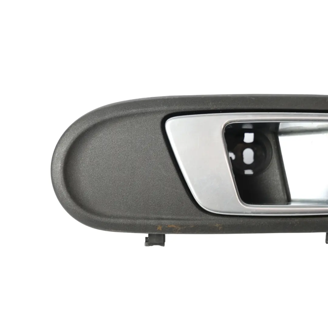 Ford Fiesta MK7 Uchwyt Klamka Wewnętrzna Prawy Przód - SKU C1BB-A22600-DAW - Numer Części C1BB-A22600-DAW