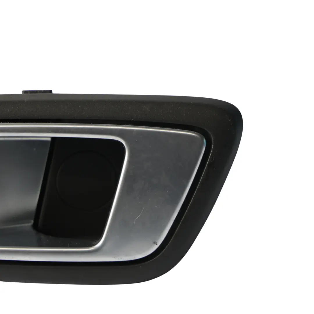 Otwieracz Klamka Wewnętrzna Drzwi Lewy Tył do Ford Fiesta Mk7 o numerze C1BB-A22601-E Ford Fiesta Mk7 Otwieracz Klamka Wewnętrzna Drzwi Lewy Tył - SKU C1BB-A22601-E - Numer Części C1BB-A22601-E