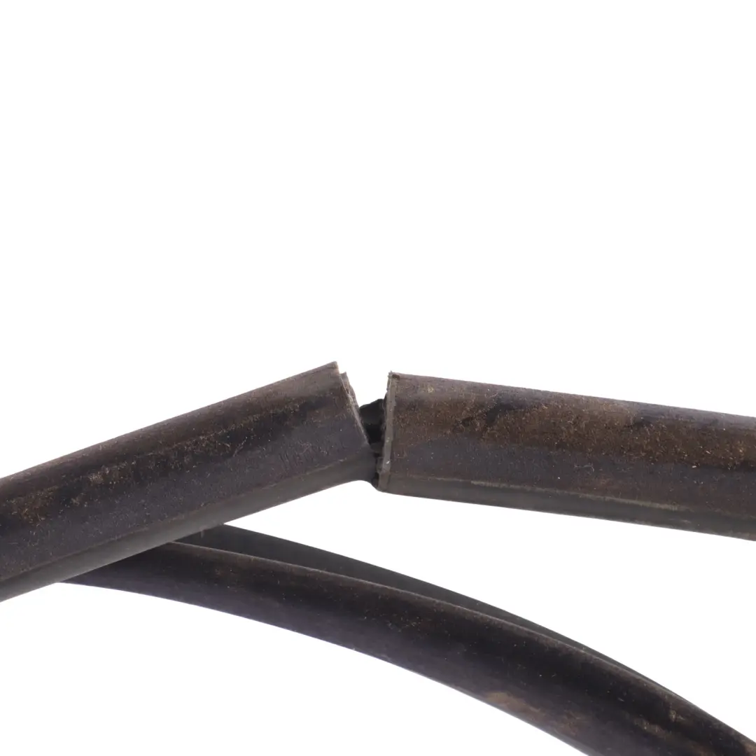 Land Rover L319 Door Seal Gasket Rubber Front Rear Left N/S - SKU CFE500720 - Part number CFE500720