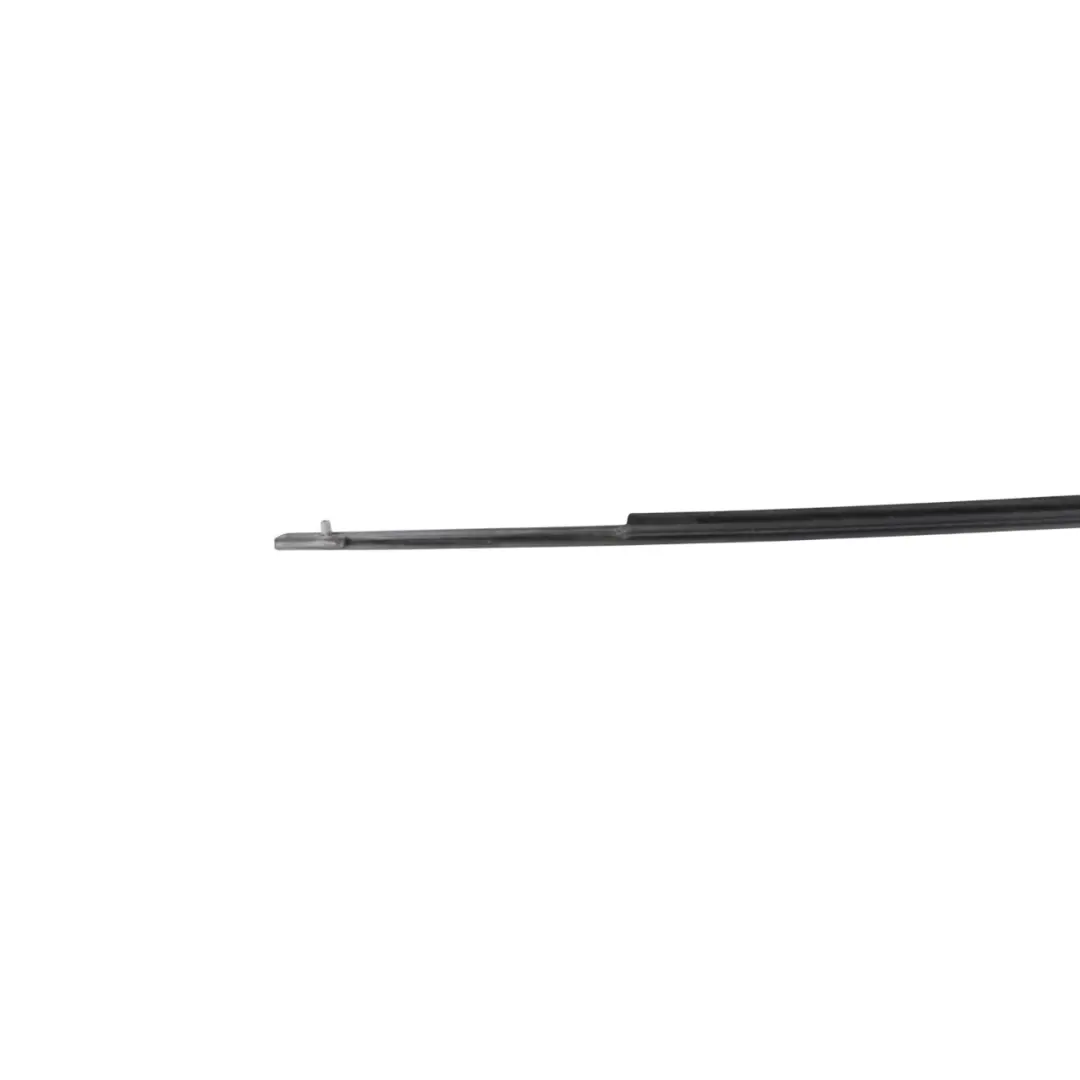 Front Door Window Weatherstrip Right O/S to Land Rover Discovery 4 L319 with Part number CGE000482 Land Rover Discovery 4 L319 Front Door Window Weatherstrip Right O/S - SKU CGE000482 - Part number CGE000482