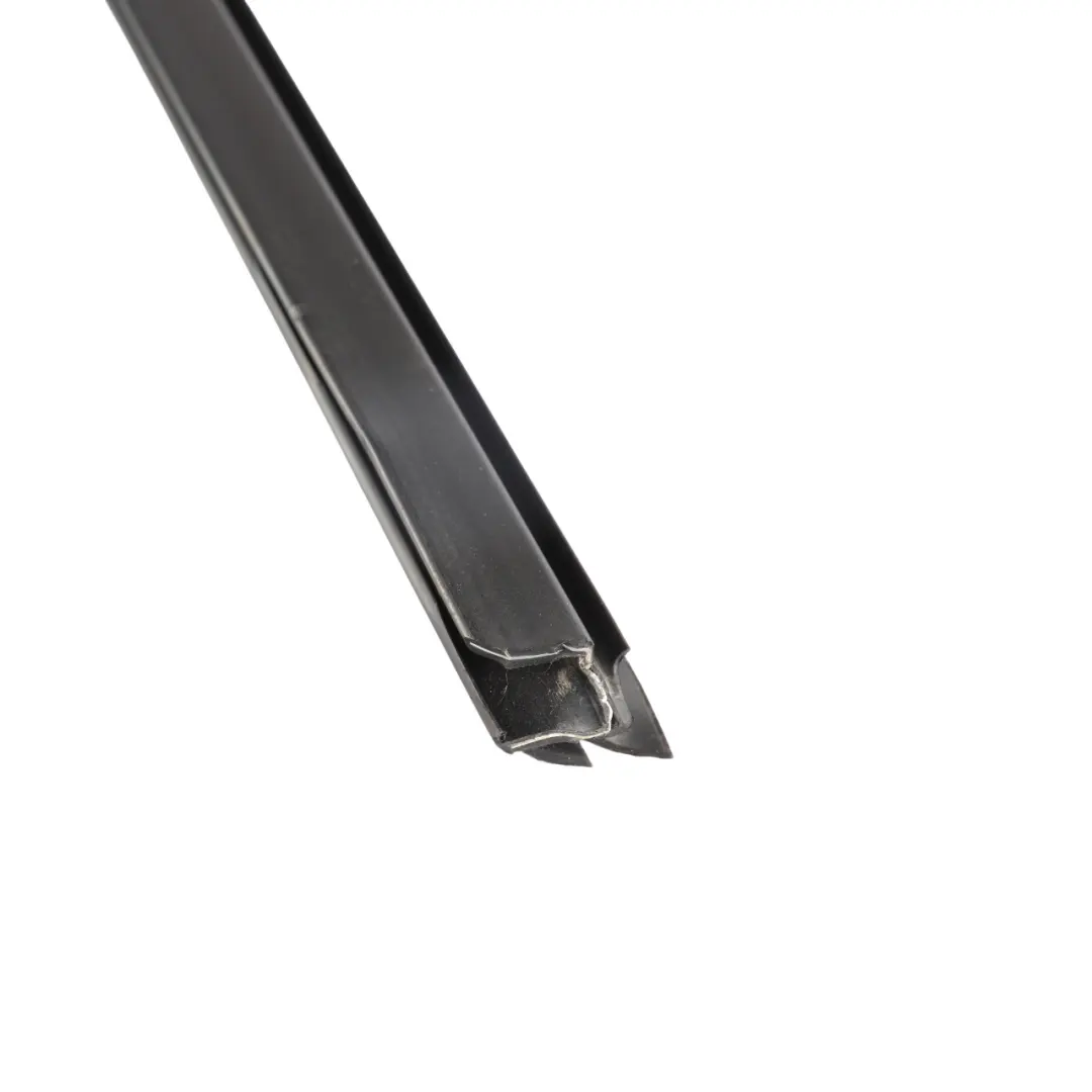 Junta Derecha Puerta Delantera 4H22-202W08-AA para Land Rover Discovery 4 L319 con número de pieza CGE500201 Land Rover Discovery 4 L319 Junta Derecha Puerta Delantera 4H22-202W08-AA - SKU CGE500201 - Número de pieza CGE500201