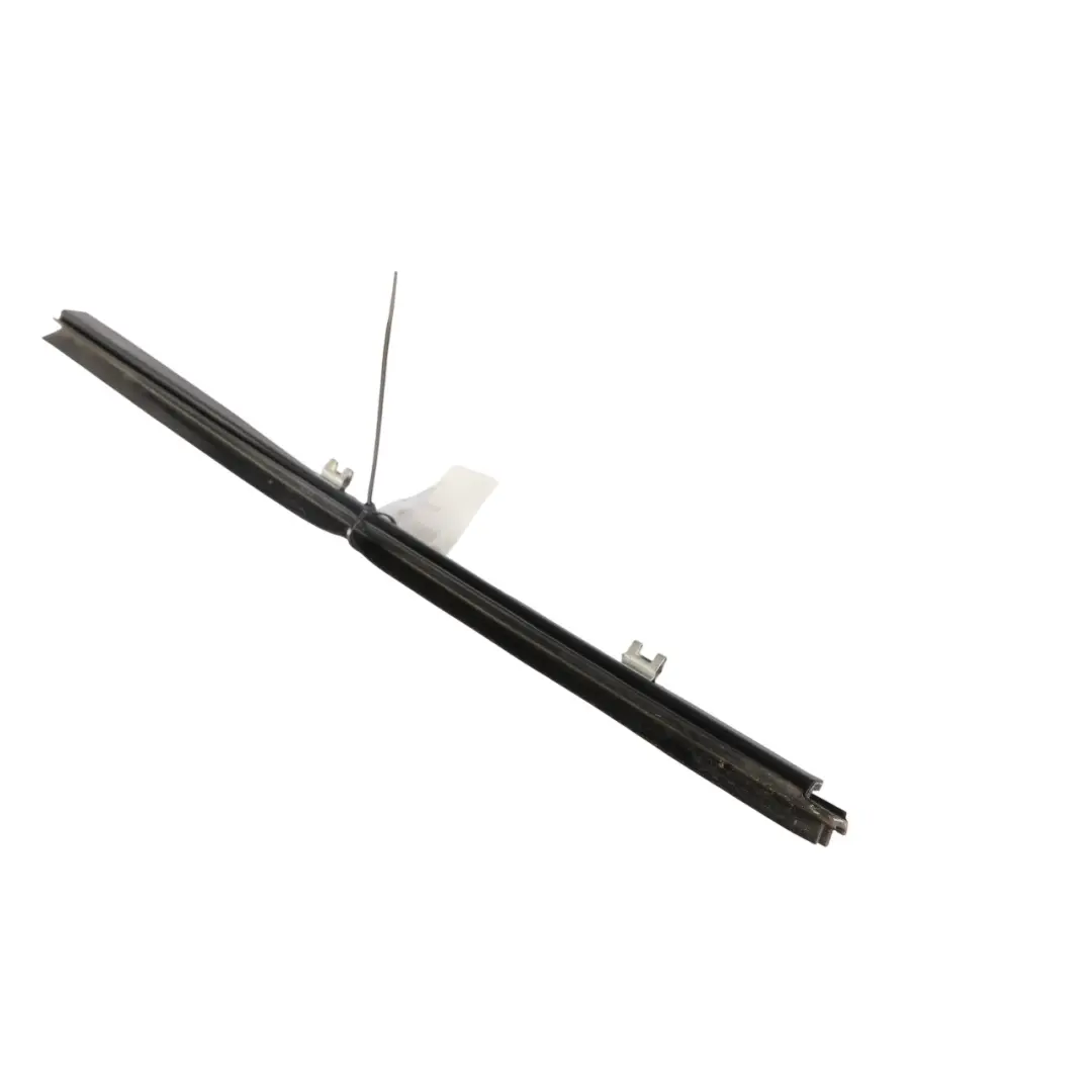 Land Rover Discovery 3 L319 Joint Étanchéité Porte Arrière Droit - SKU CGE500221 - Numéro de pièce CGE500221