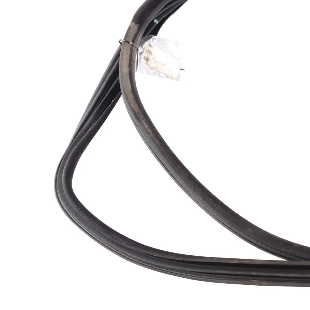 Door Seal Gasket Rubber Left Right N/O/S CK52-253A10-AC to Range Rover L405 Rear with Part number CGE500390 Range Rover L405 Rear Door Seal Gasket Rubber Left Right N/O/S CK52-253A10-AC - SKU CGE500390 - Part number CGE500390