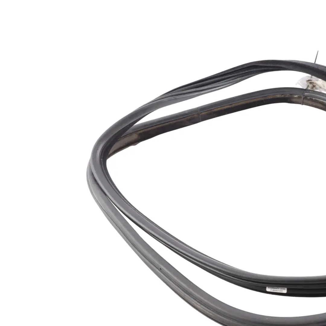 Guarnizione Porta Posteriore Sinistra Destra CK52-253A10-AC per Range Rover L405 con numero di parte CGE500390 Range Rover L405 Guarnizione Porta Posteriore Sinistra Destra CK52-253A10-AC - SKU CGE500390 - Numero di parte CGE500390