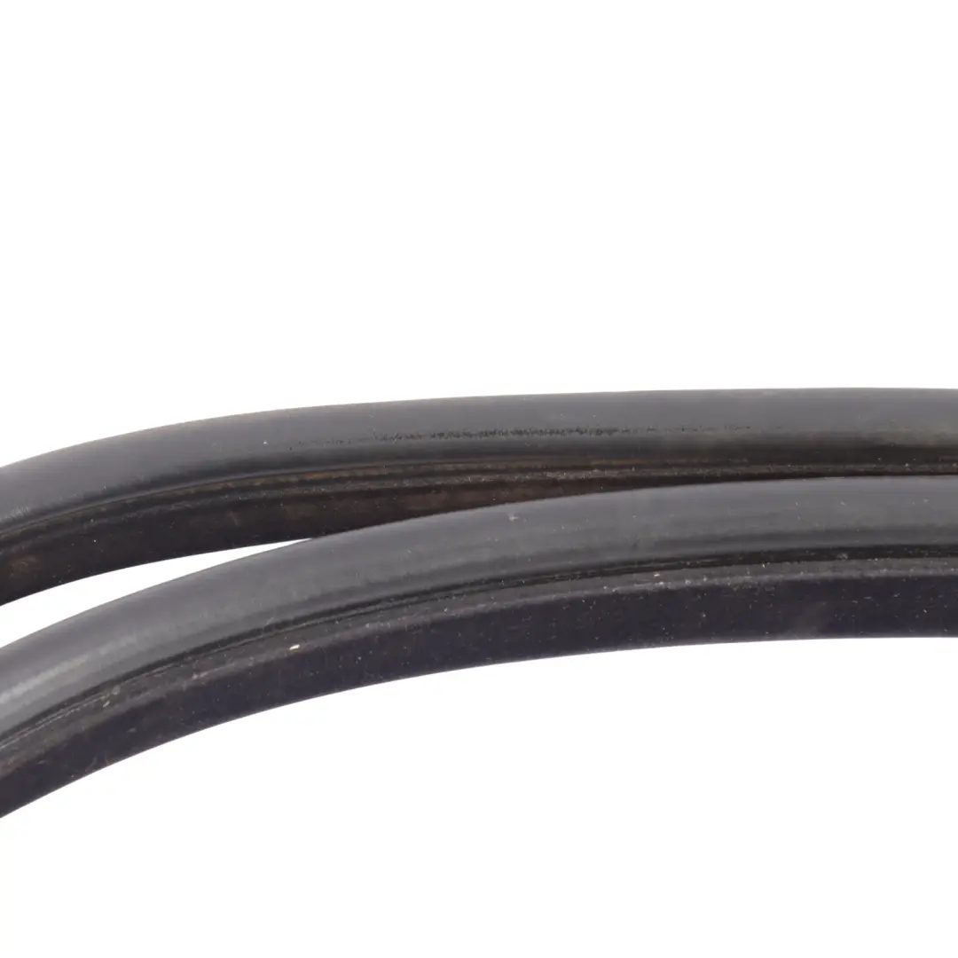 Hintere Tür Dichtung Gummi Links Rechts CK52-253A10-AC für Range Rover L405 mit Teilenummer CGE500390 Range Rover L405 Hintere Tür Dichtung Gummi Links Rechts CK52-253A10-AC - SKU CGE500390 - Teilenummer CGE500390