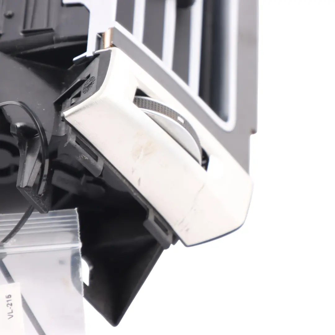 Dashboard Centre Air Vents Fresh Air Grille to Range Rover L405 with Part number CK52-01820-AD Range Rover L405 Dashboard Centre Air Vents Fresh Air Grille - SKU CK52-01820-AD - Part number CK52-01820-AD