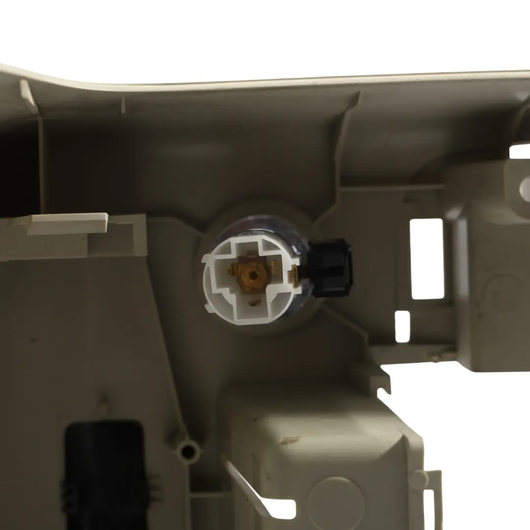 Wykończenie Konsoli Tył do Range Rover L405 o numerze CK52-04569-A Range Rover L405 Wykończenie Konsoli Tył - SKU CK52-04569-A - Numer Części CK52-04569-A