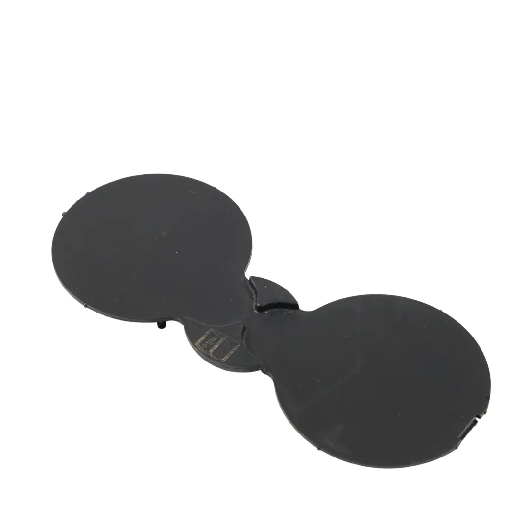 Wkładka Uchwytu Na Kubki Cupholder Gumowa CK5204704A do Range Rover L405 o numerze CK52-04704-A Range Rover L405 Wkładka Uchwytu Na Kubki Cupholder Gumowa CK5204704A - SKU CK52-04704-A - Numer Części CK52-04704-A