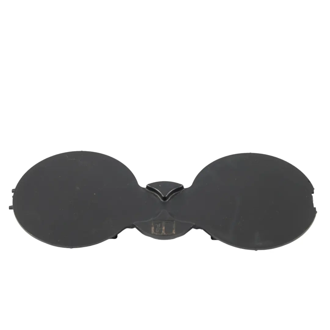 Wkładka Uchwytu Na Kubki Cupholder Gumowa CK5204704A do Range Rover L405 o numerze CK52-04704-A Range Rover L405 Wkładka Uchwytu Na Kubki Cupholder Gumowa CK5204704A - SKU CK52-04704-A - Numer Części CK52-04704-A