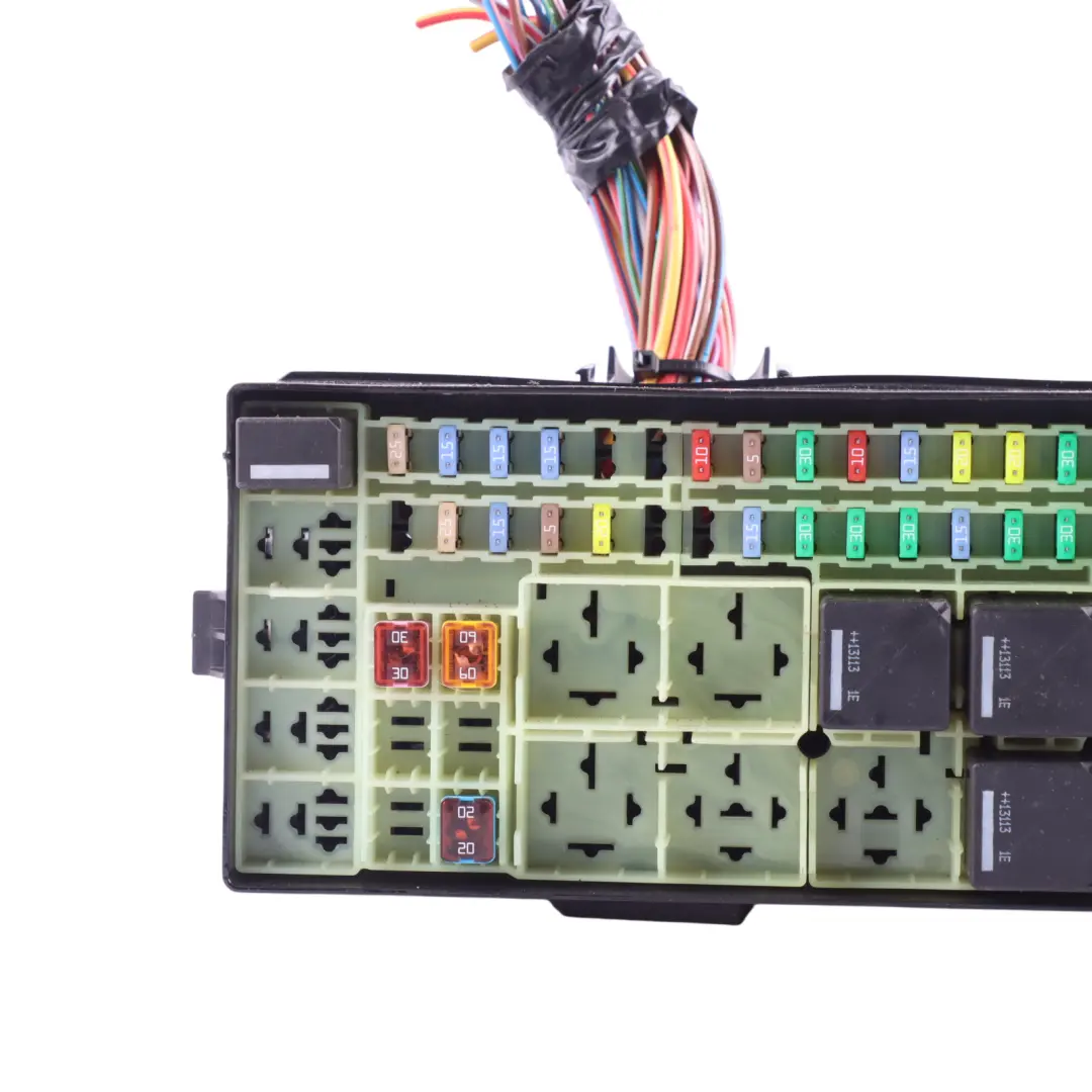 Fuse Box Relay Plug Socket Fuse Unit Holder to Range Rover L405 with Part number CK52-14A067-AB Range Rover L405 Fuse Box Relay Plug Socket Fuse Unit Holder - SKU CK52-14A067-AB - Part number CK52-14A067-AB