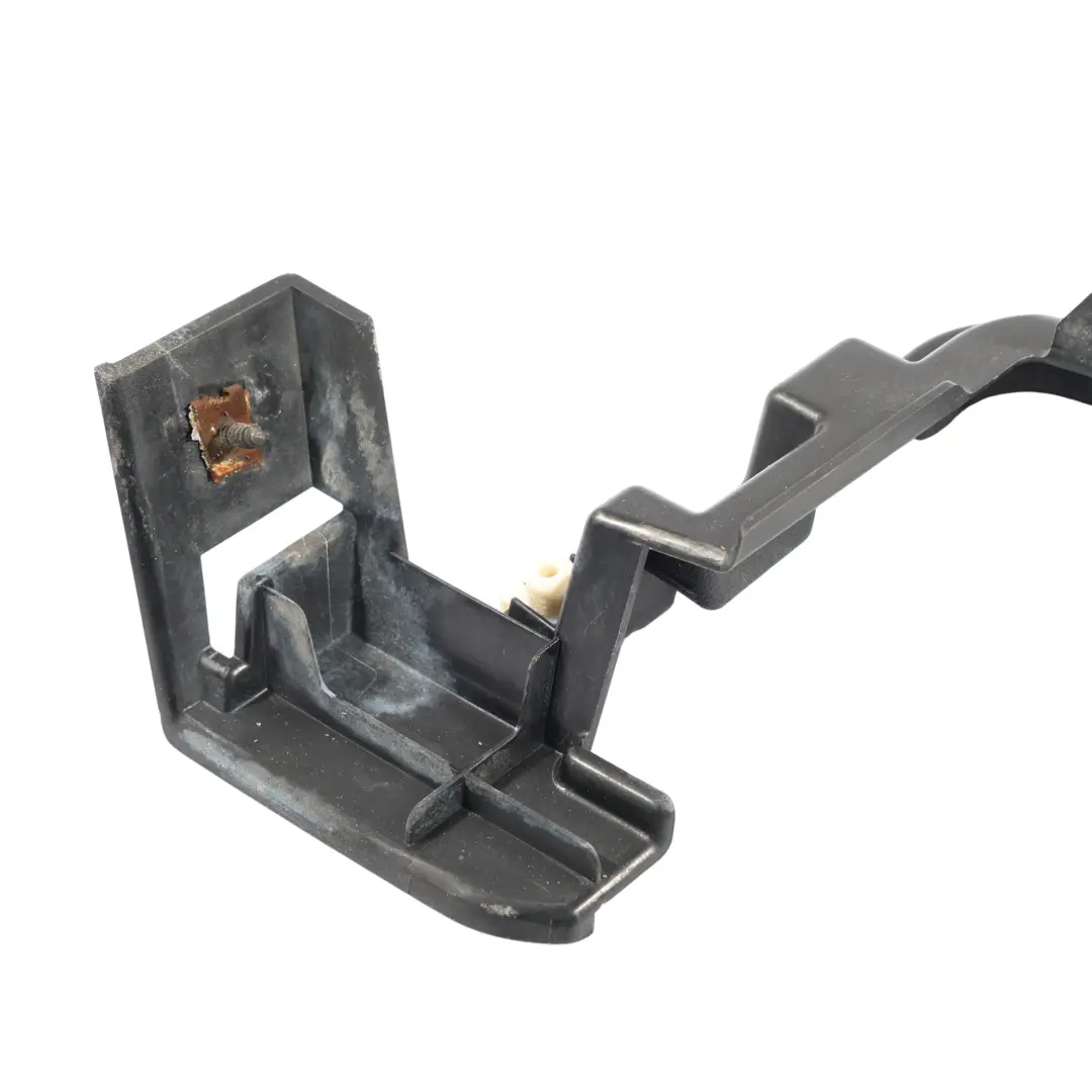 Support Fixation Pare-Chocs Arrière Droit CK5217B918AA pour Range Rover L405 à propos du numéro de pièce CK52-17B918-AA Range Rover L405 Support Fixation Pare-Chocs Arrière Droit CK5217B918AA - SKU CK52-17B918-AA - Numéro de pièce CK52-17B918-AA