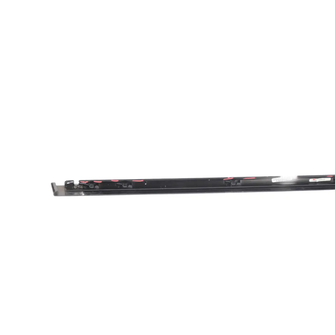 Moulure Garniture Porte Avant Supérieure Gauche pour Range Rover L405 à propos du numéro de pièce CK52-208A97-AC Range Rover L405 Moulure Garniture Porte Avant Supérieure Gauche - SKU CK52-208A97-AC - Numéro de pièce CK52-208A97-AC