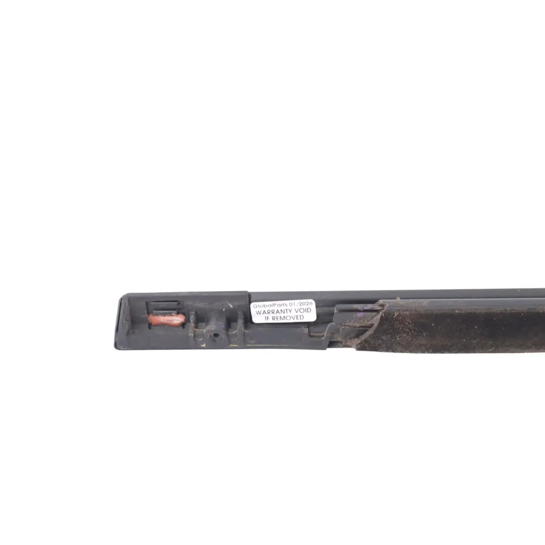 Range Rover L405 Guarnizione Finestrino Porta Anteriore Sinistro - SKU CK52-21452-AE - Numero di parte CK52-21452-AE