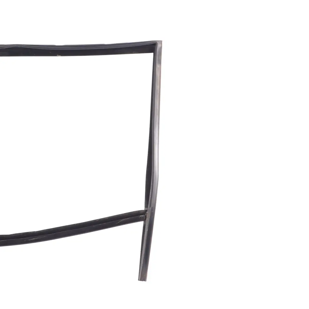 Range Rover L405 Joint Étanchéité Vitre Porte Arrière Gauche CK5225767A - SKU CK52-25767-A - Numéro de pièce CK52-25767-A