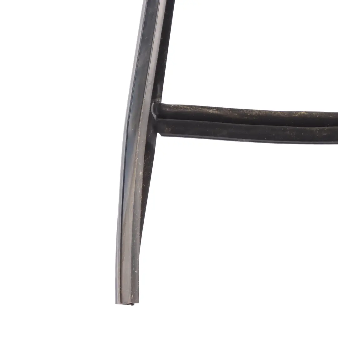 Junta Goma Cristal Puerta Trasera Izquierda CK5225767A para Range Rover L405 con número de pieza CK52-25767-A Range Rover L405 Junta Goma Cristal Puerta Trasera Izquierda CK5225767A - SKU CK52-25767-A - Número de pieza CK52-25767-A