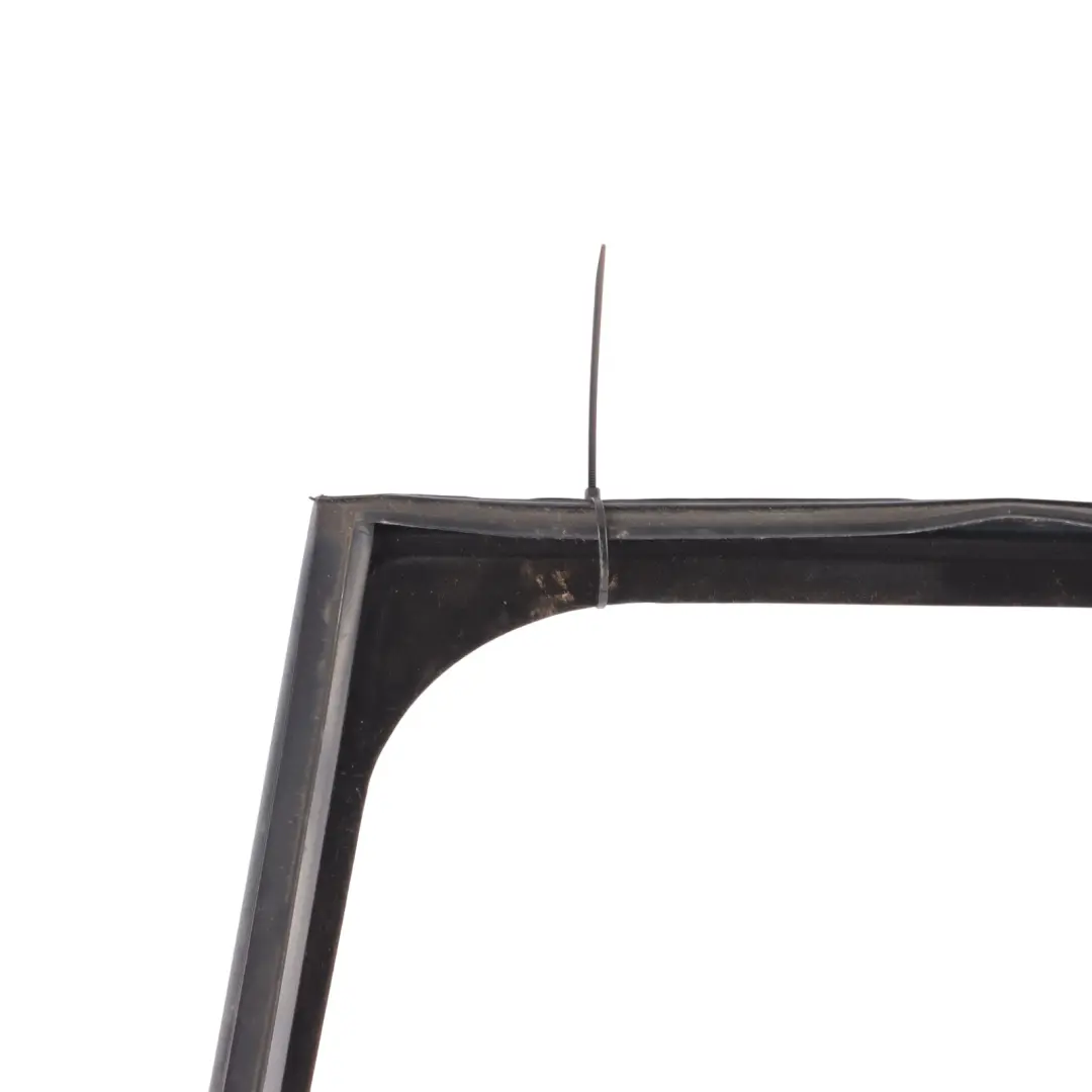 Joint Étanchéité Vitre Porte Arrière Gauche CK5225767A pour Range Rover L405 à propos du numéro de pièce CK52-25767-A Range Rover L405 Joint Étanchéité Vitre Porte Arrière Gauche CK5225767A - SKU CK52-25767-A - Numéro de pièce CK52-25767-A