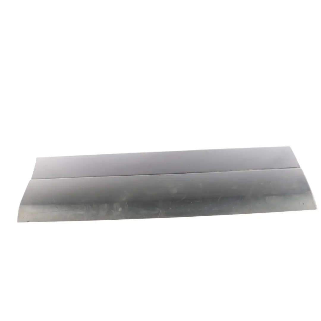 Door Moulding Strip Rear Right O/S Grey - 950 to Range Rover L405 with Part number CK52-274A48-AC Range Rover L405 Door Moulding Strip Rear Right O/S Grey - 950 - SKU CK52-274A48-AC-CAG - Part number CK52-274A48-AC