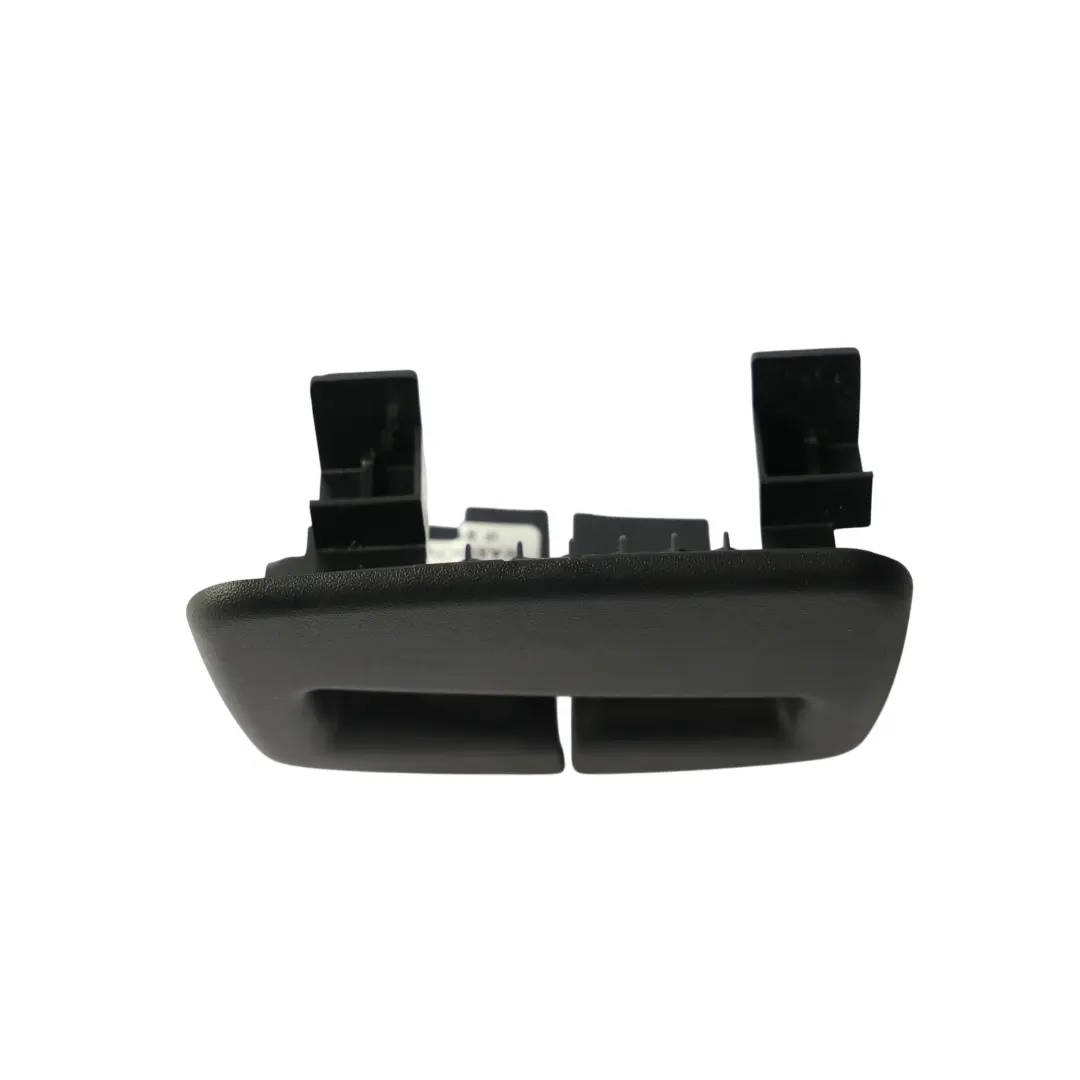 Coperchio Cintura Sicurezza Guida Uscita Nero per Range Rover L405 con numero di parte CK52-613D13-AAW Range Rover L405 Coperchio Cintura Sicurezza Guida Uscita Nero - SKU CK52-613D13-AAW - Numero di parte CK52-613D13-AAW