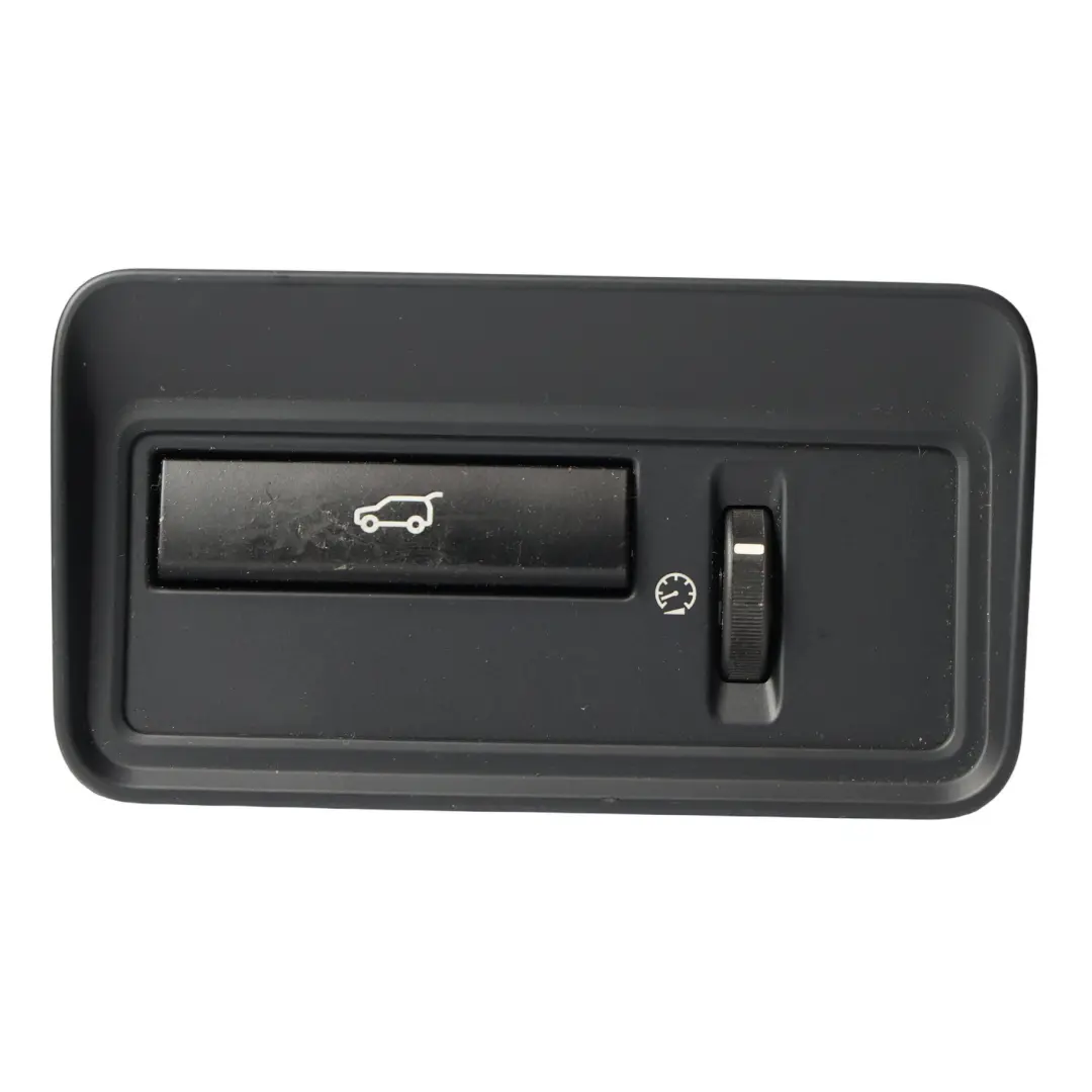 Range Rover Land Rover L405 Tailgate Release Open Switch Panel - SKU CPLA-11654-CA - Part number CPLA-11654-CA